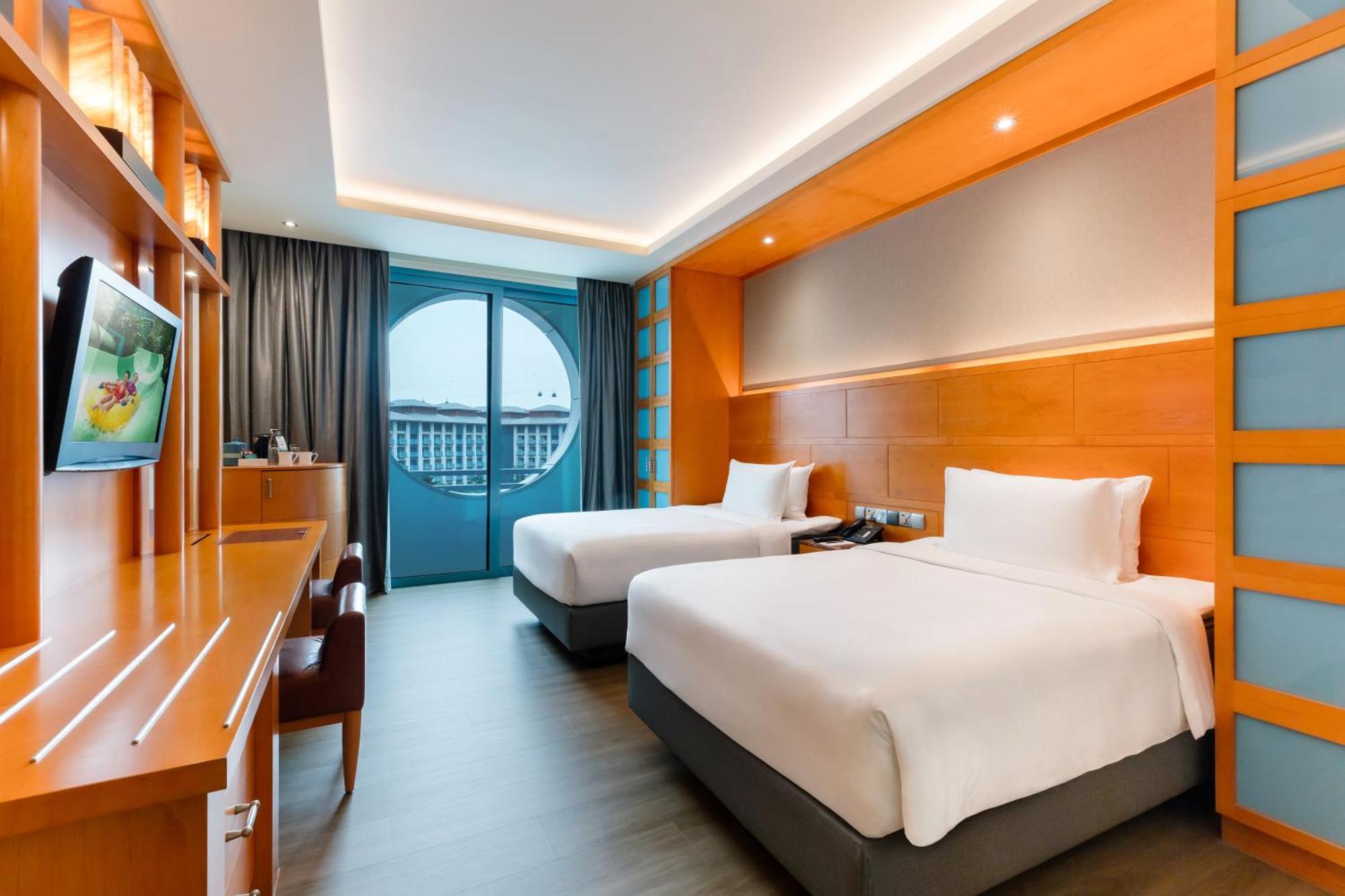 Deluxe Double or Twin Room