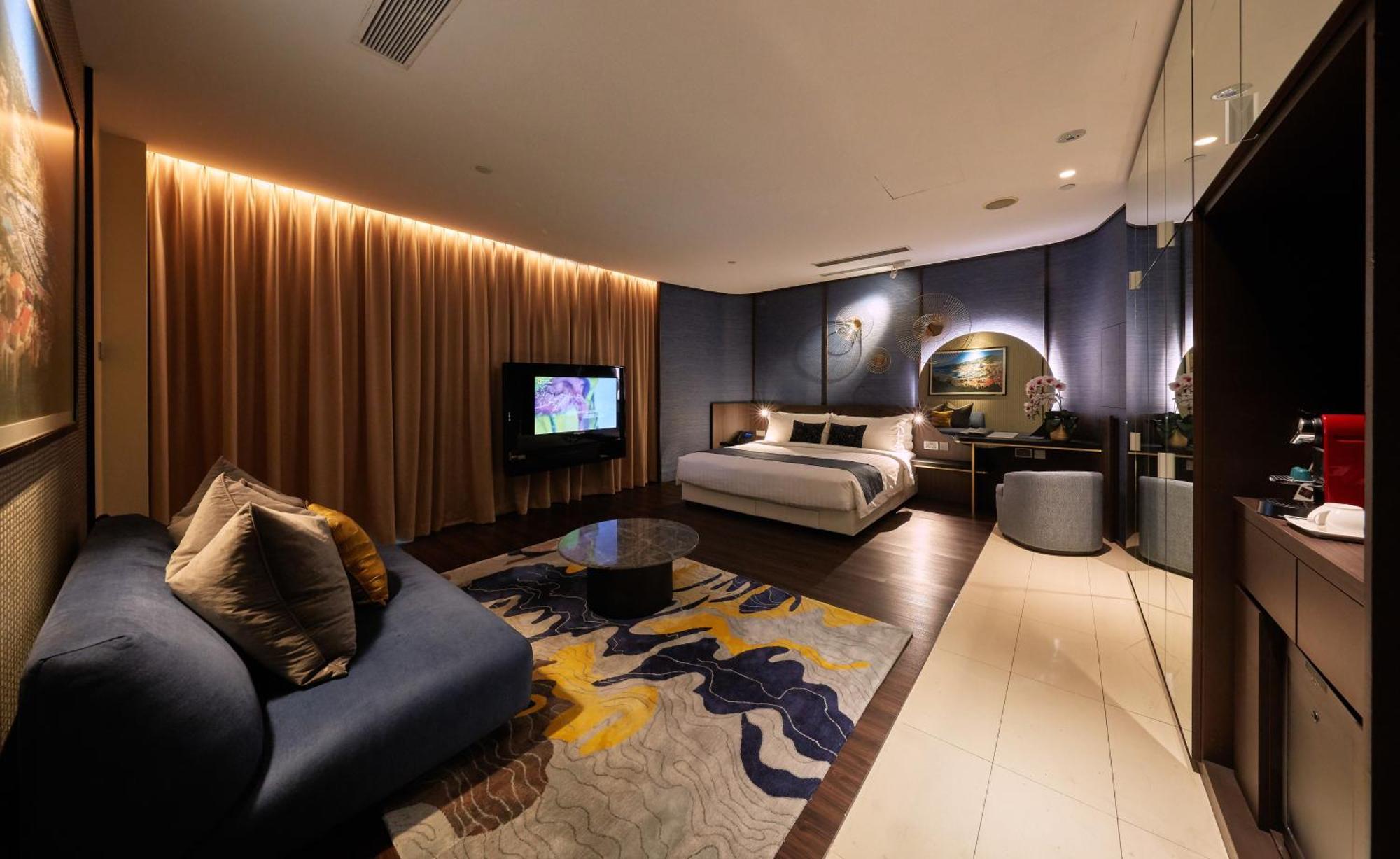 Monte Carlo 1 Suite Room