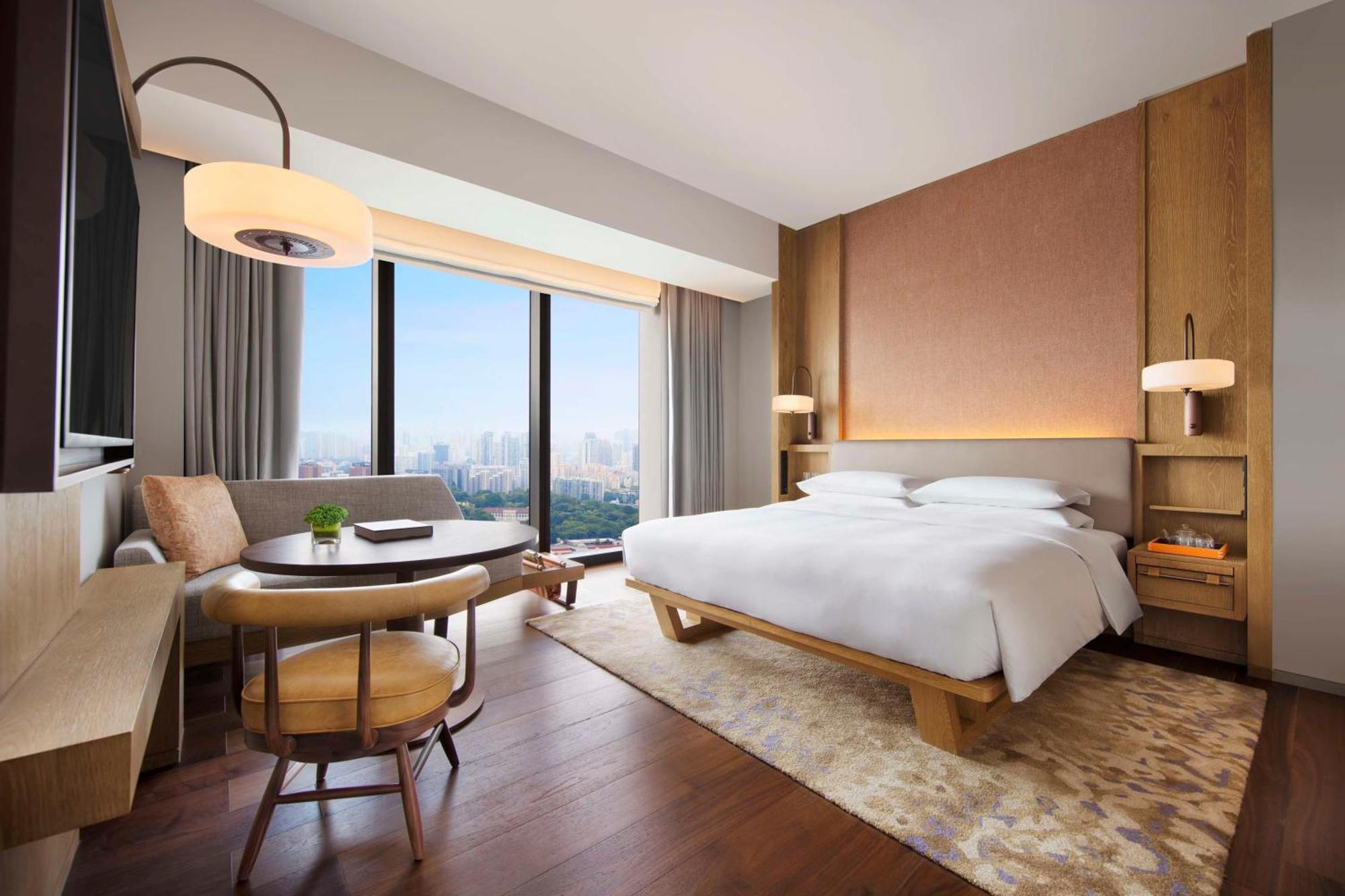 Deluxe King Room Sea View