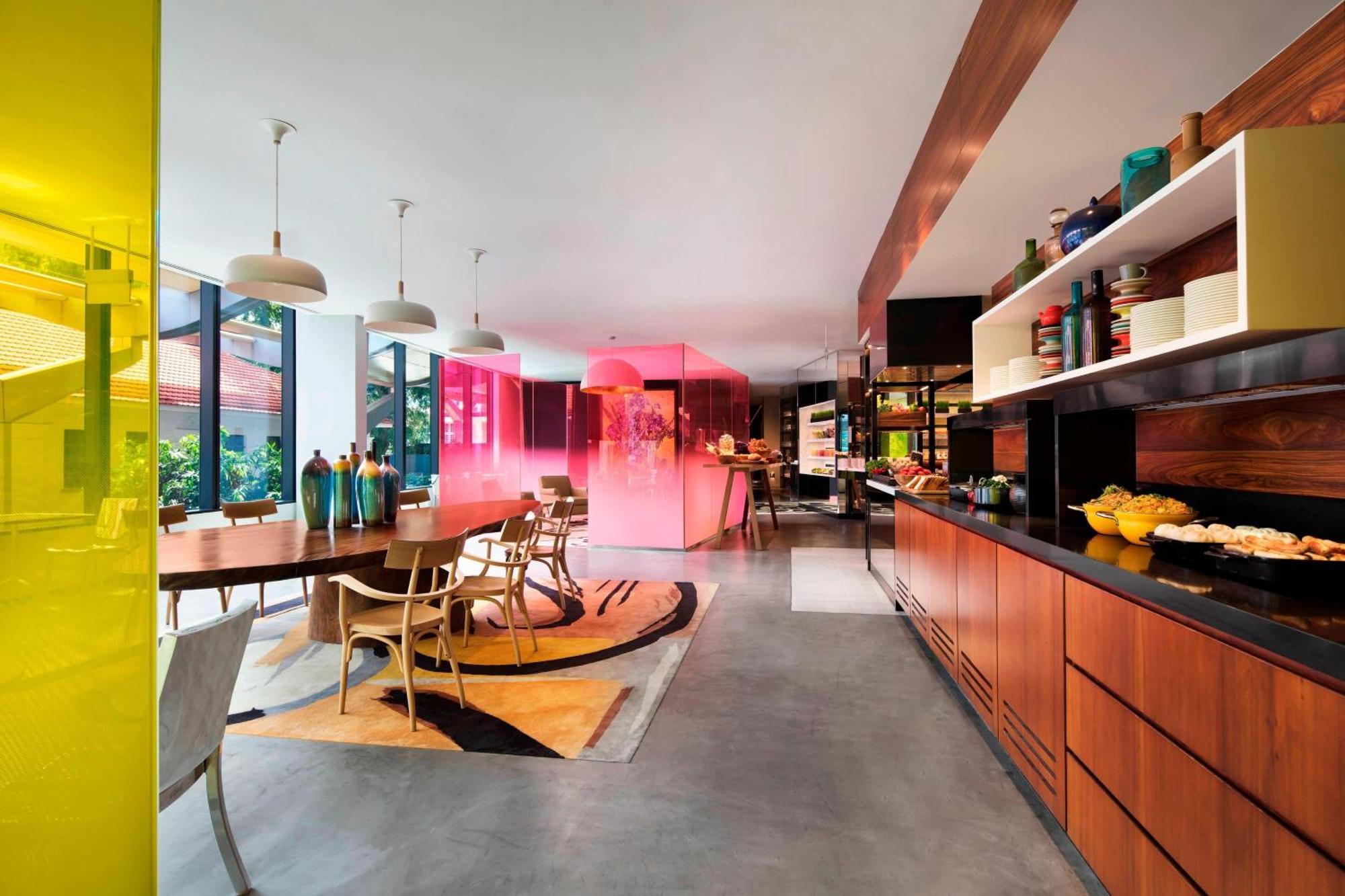 Club Deluxe, Executive Lounge Access, Guest Room, 1 King,1537508308:JPEG