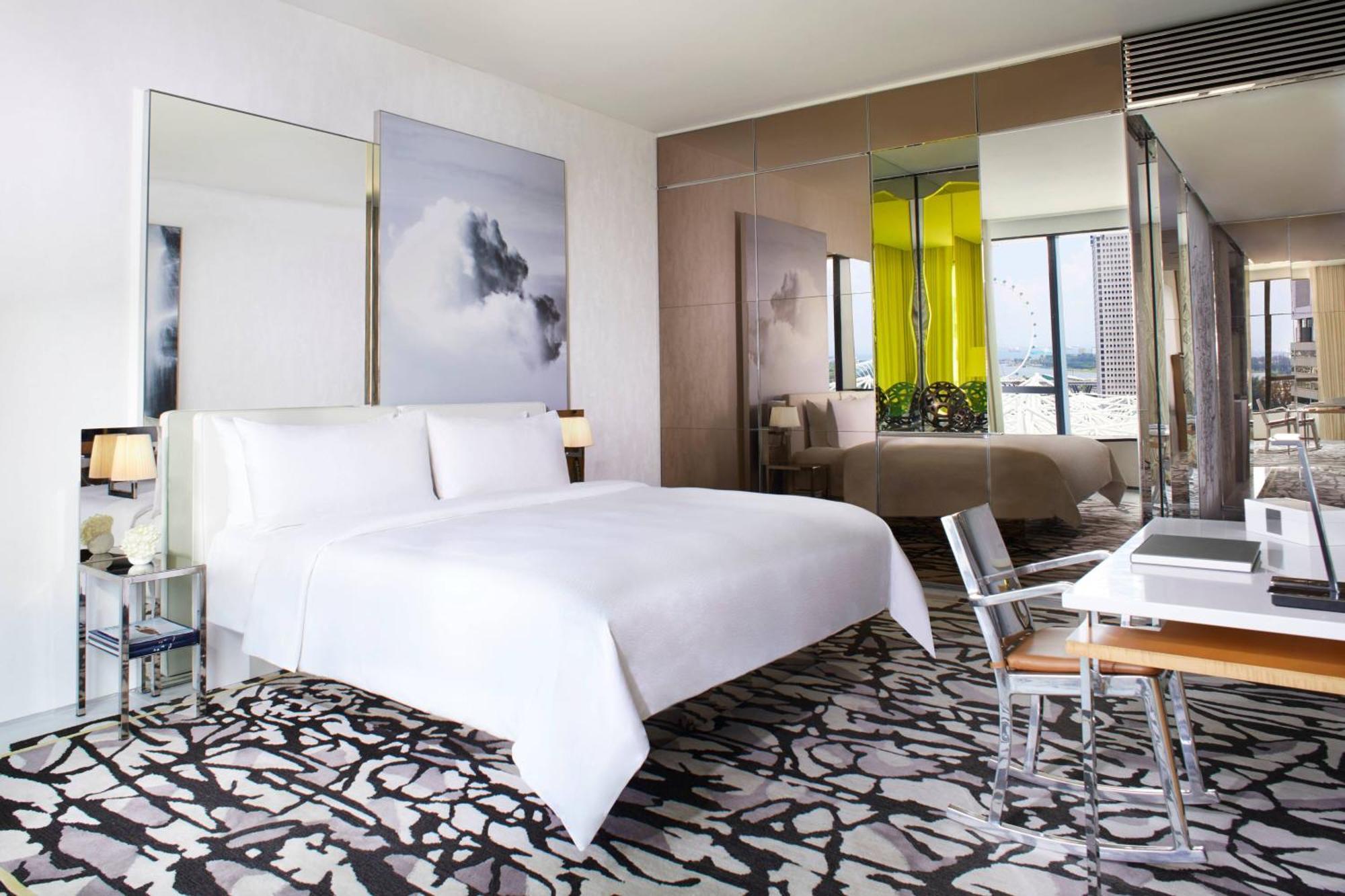 Club Premier, Executive Lounge Access, Guest Room, 1 King,1538569138:JPEG