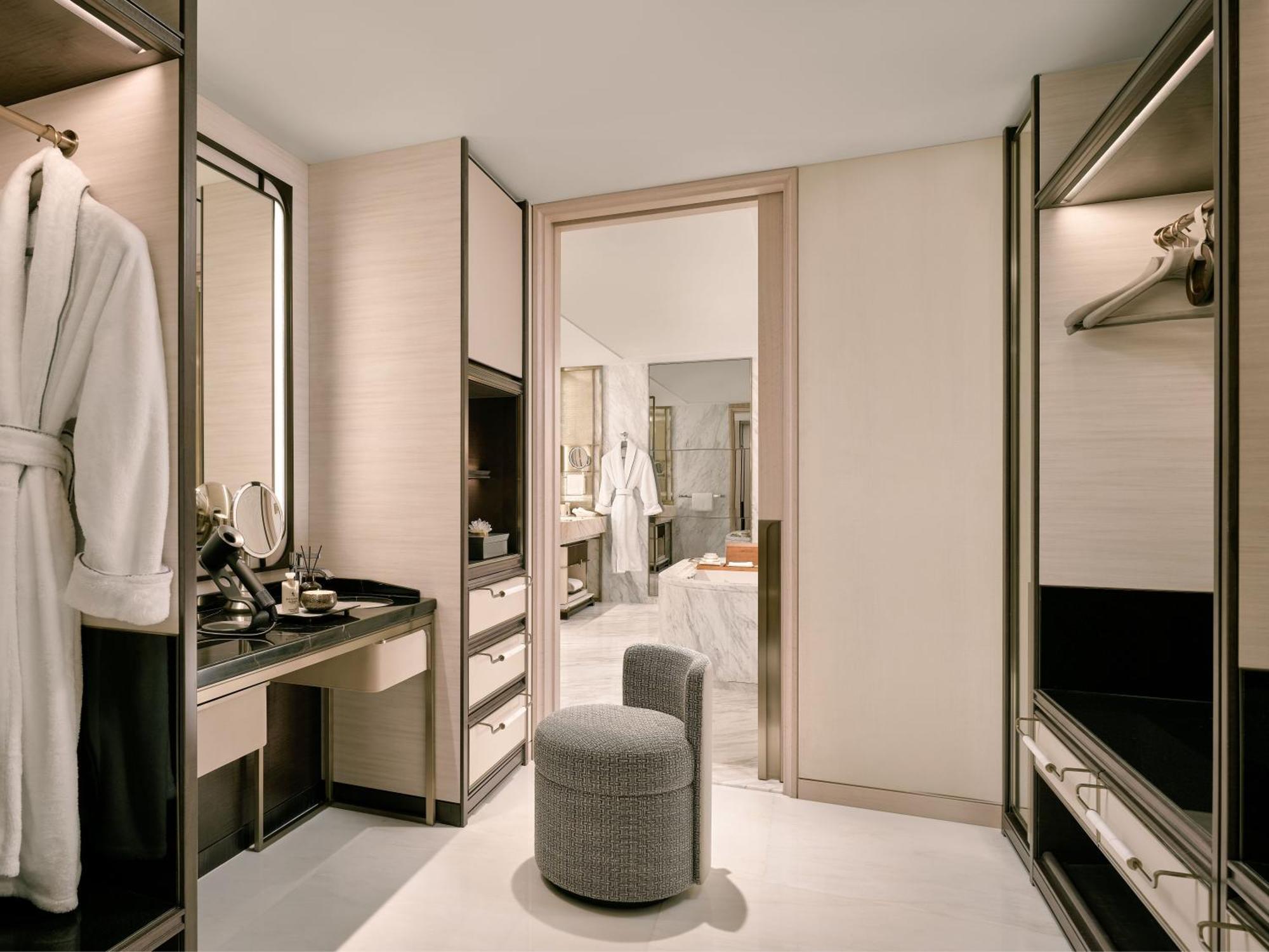 Paiza Premier Suite King Sea View
