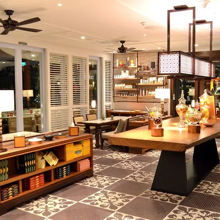 Shangri-La Apartments-3